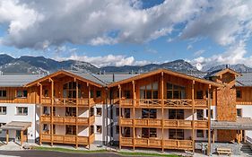 Skylodge Alpine Homes